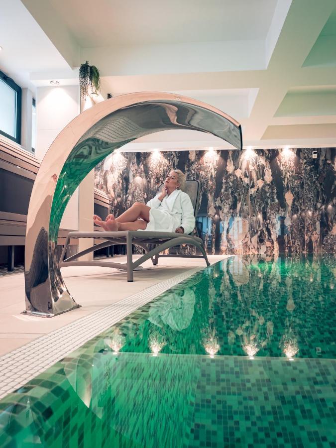 Hotel Fenyo เมียร์คูรา-ชุค ภายนอก รูปภาพ