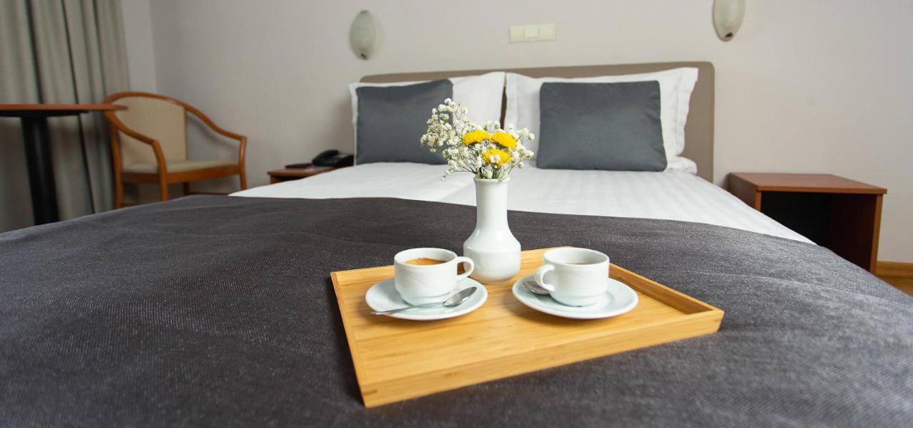 Hotel Fenyo เมียร์คูรา-ชุค ภายนอก รูปภาพ